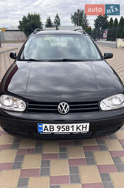 Универсал Volkswagen Golf 2001 в Гайсине