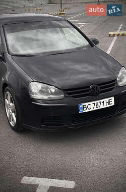 Хэтчбек Volkswagen Golf 2005 в Львове