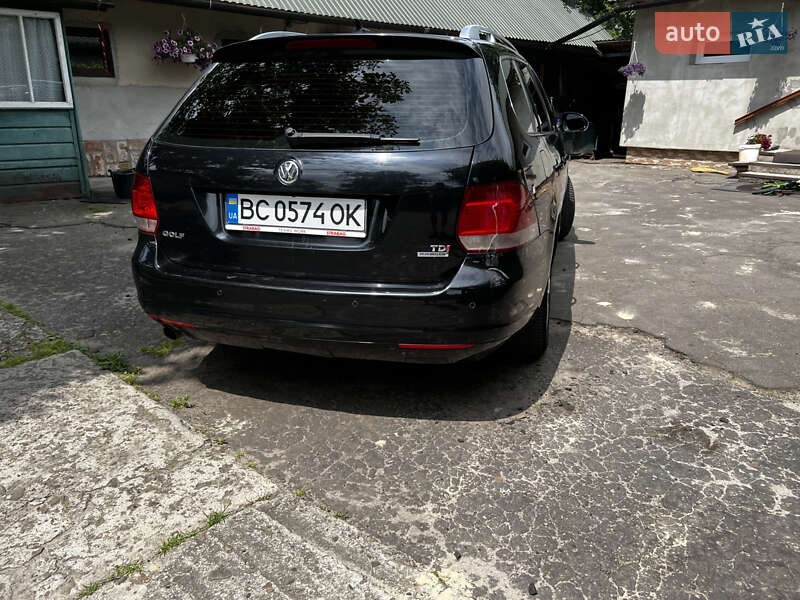 Універсал Volkswagen Golf 2010 в Львові