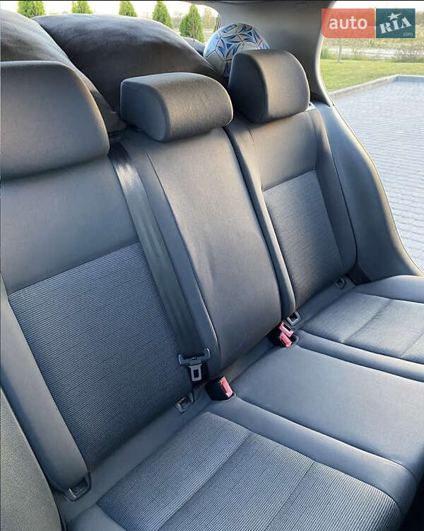 Хетчбек Volkswagen Golf 2006 в Вінниці