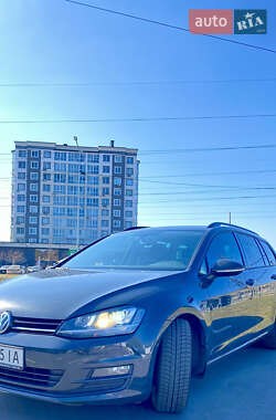 Универсал Volkswagen Golf 2014 в Буче