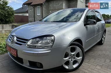 Хэтчбек Volkswagen Golf 2008 в 