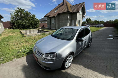 Хэтчбек Volkswagen Golf 2008 в 