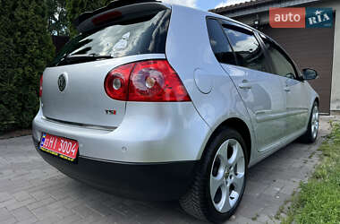 Хэтчбек Volkswagen Golf 2008 в 