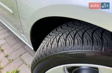 Хэтчбек Volkswagen Golf 2008 в 