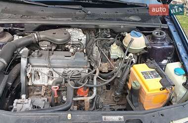 Хэтчбек Volkswagen Golf 1994 в Белой Церкви