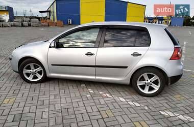 Хэтчбек Volkswagen Golf 2005 в Житомире