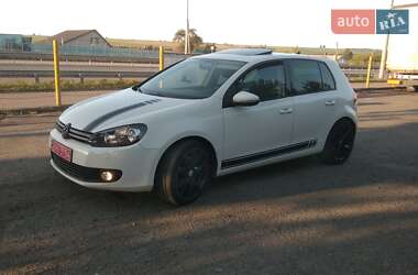 Хэтчбек Volkswagen Golf 2010 в Ровно