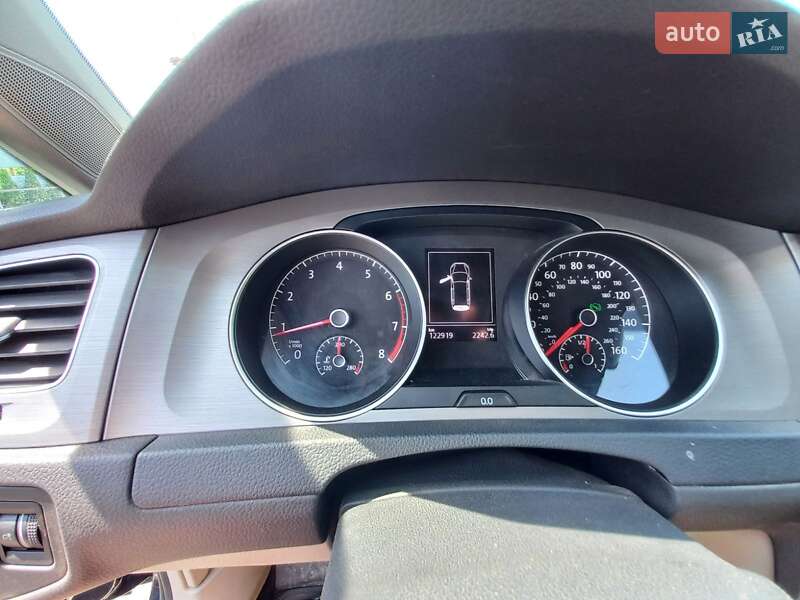 Универсал Volkswagen Golf 2016 в Львове