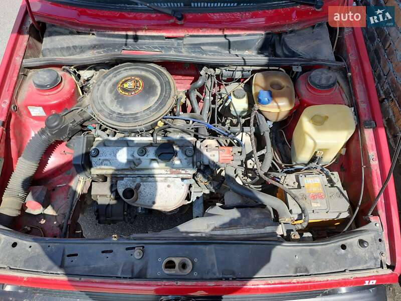 Хэтчбек Volkswagen Golf 1988 в Львове