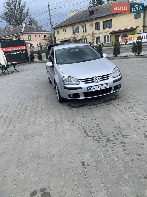 Volkswagen Golf 2004