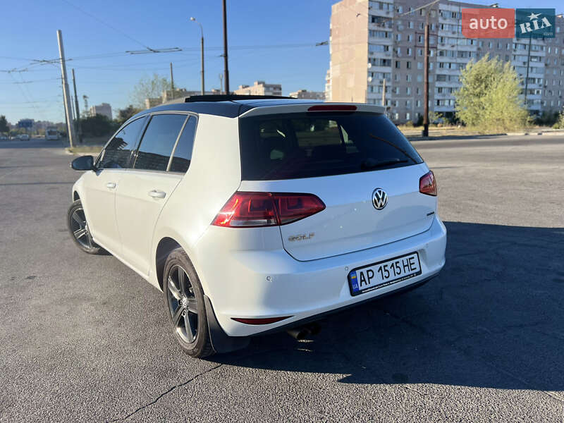 Хетчбек Volkswagen Golf 2013 в Запоріжжі