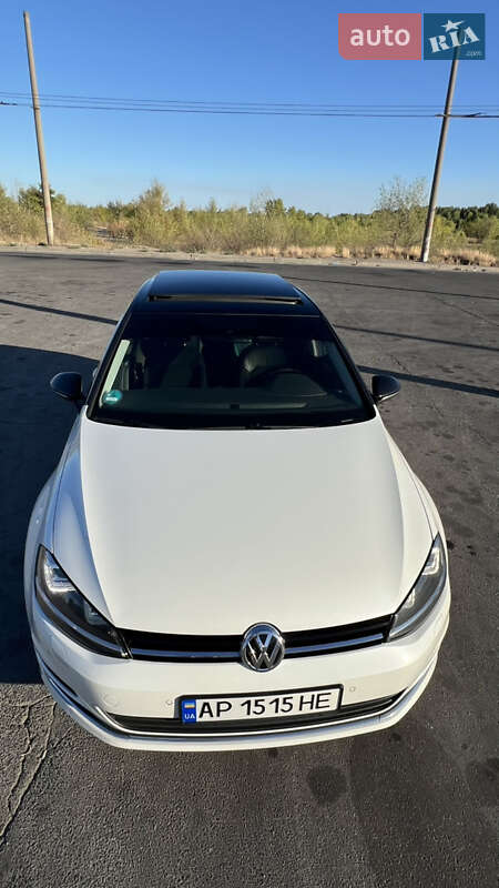 Хетчбек Volkswagen Golf 2013 в Запоріжжі