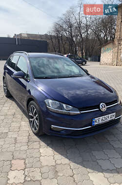 Универсал Volkswagen Golf 2018 в Кривом Роге