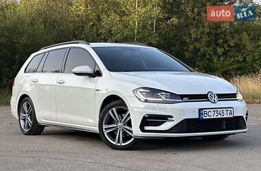 Універсал Volkswagen Golf 2019 в Львові