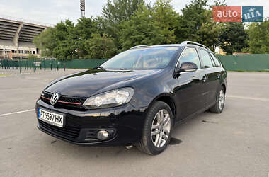 Универсал Volkswagen Golf 2011 в Ивано-Франковске