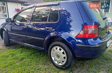 Хэтчбек Volkswagen Golf 2001 в Золотоноше
