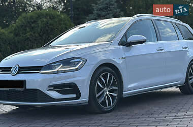 Универсал Volkswagen Golf 2017 в 