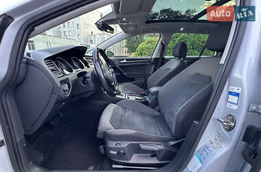 Универсал Volkswagen Golf 2017 в 
