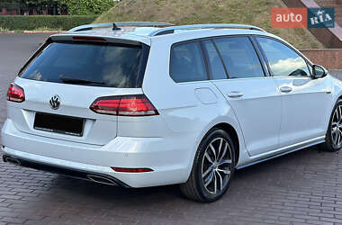 Универсал Volkswagen Golf 2017 в 