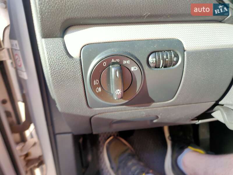 Універсал Volkswagen Golf 2013 в Луцьку