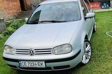 Хетчбек Volkswagen Golf 2000 в Чернівцях