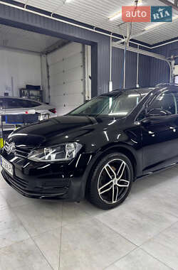 Универсал Volkswagen Golf 2014 в 