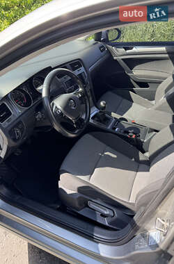Универсал Volkswagen Golf 2014 в 