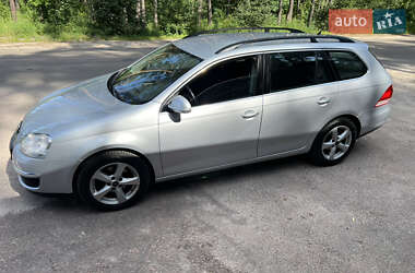 Універсал Volkswagen Golf 2009 в Житомирі