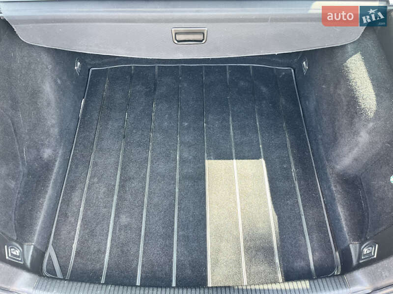 Універсал Volkswagen Golf 2003 в Чернівцях