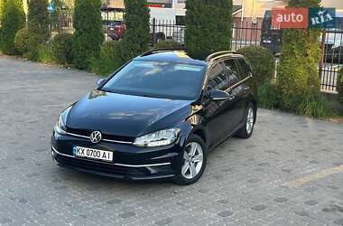 Універсал Volkswagen Golf 2019 в Києві