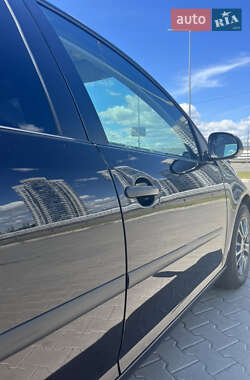 Хэтчбек Volkswagen Golf 2006 в 