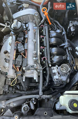 Хэтчбек Volkswagen Golf 2006 в 