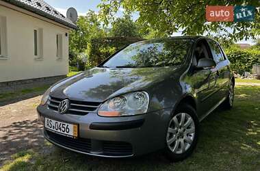 Хетчбек Volkswagen Golf 2005 в Бориславі
