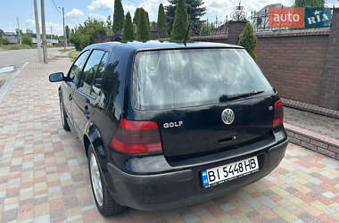 Хэтчбек Volkswagen Golf 2000 в Кременчуге