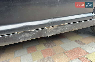 Хэтчбек Volkswagen Golf 2000 в 