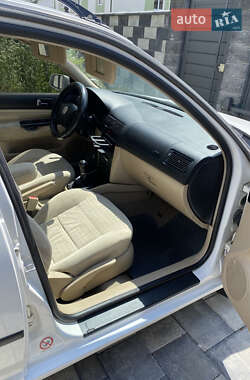 Универсал Volkswagen Golf 2000 в 
