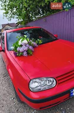 Хетчбек Volkswagen Golf 1998 в Ніжині