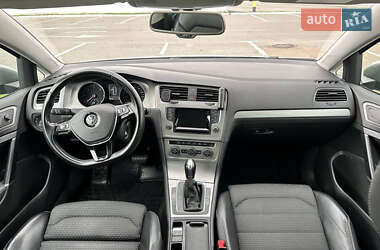 Универсал Volkswagen Golf 2014 в 