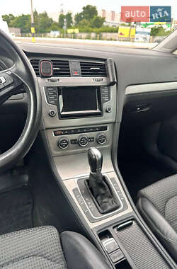 Универсал Volkswagen Golf 2014 в 