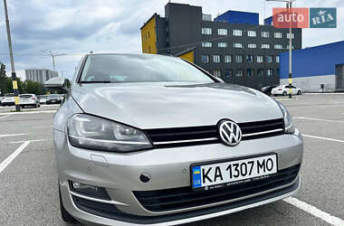 Универсал Volkswagen Golf 2014 в 