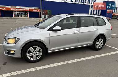 Универсал Volkswagen Golf 2016 в Дунаевцах