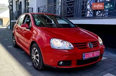 Хэтчбек Volkswagen Golf 2007 в Сваляве