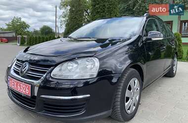 Універсал Volkswagen Golf 2008 в 