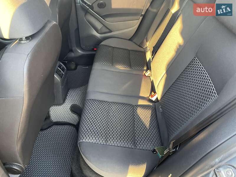 Хэтчбек Volkswagen Golf 2011 в Киеве фото 11 Хэтчбек Volkswagen Golf 2011 в Киеве