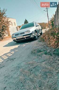 Универсал Volkswagen Golf 2000 в Днепре