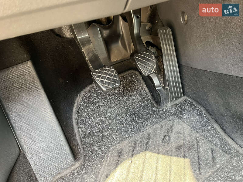 Универсал Volkswagen Golf 2007 в Яготине