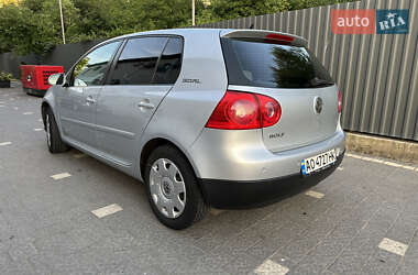 Хэтчбек Volkswagen Golf 2006 в 