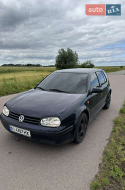 Хетчбек Volkswagen Golf 1998 в Бишеві
