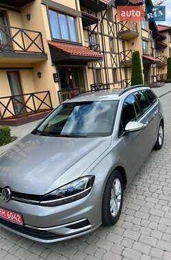 Універсал Volkswagen Golf 2019 в 
